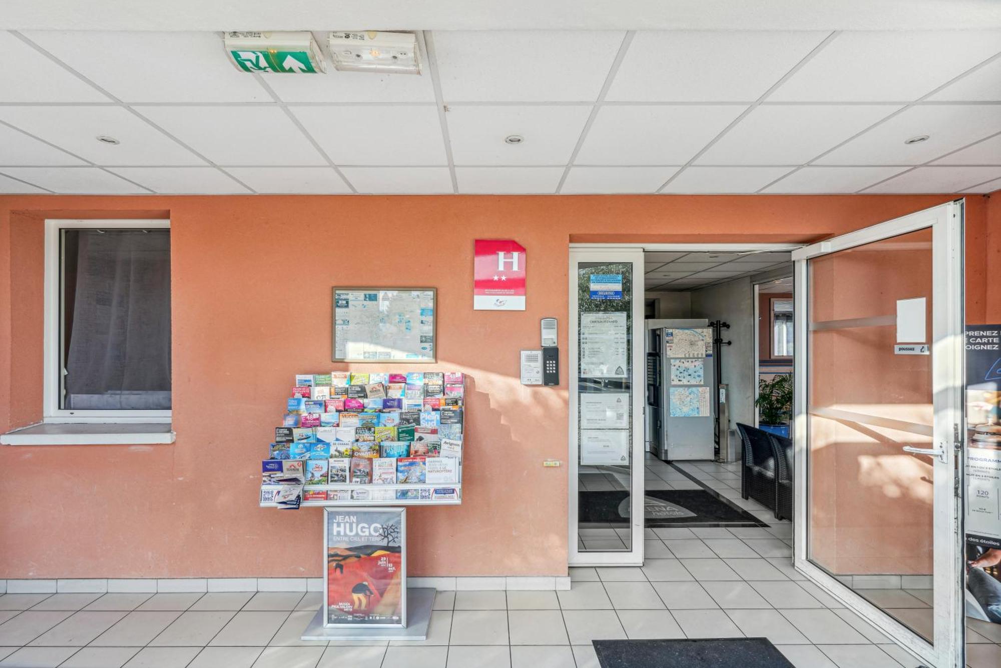 Hotel Akena Chateaurenard - Parc Des Expositions Avignon 외부 사진