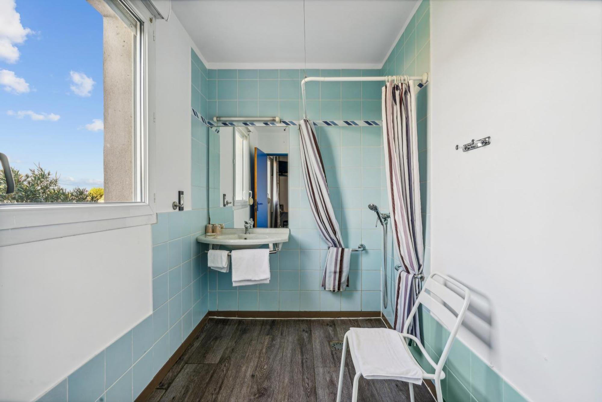 Hotel Akena Chateaurenard - Parc Des Expositions Avignon 외부 사진