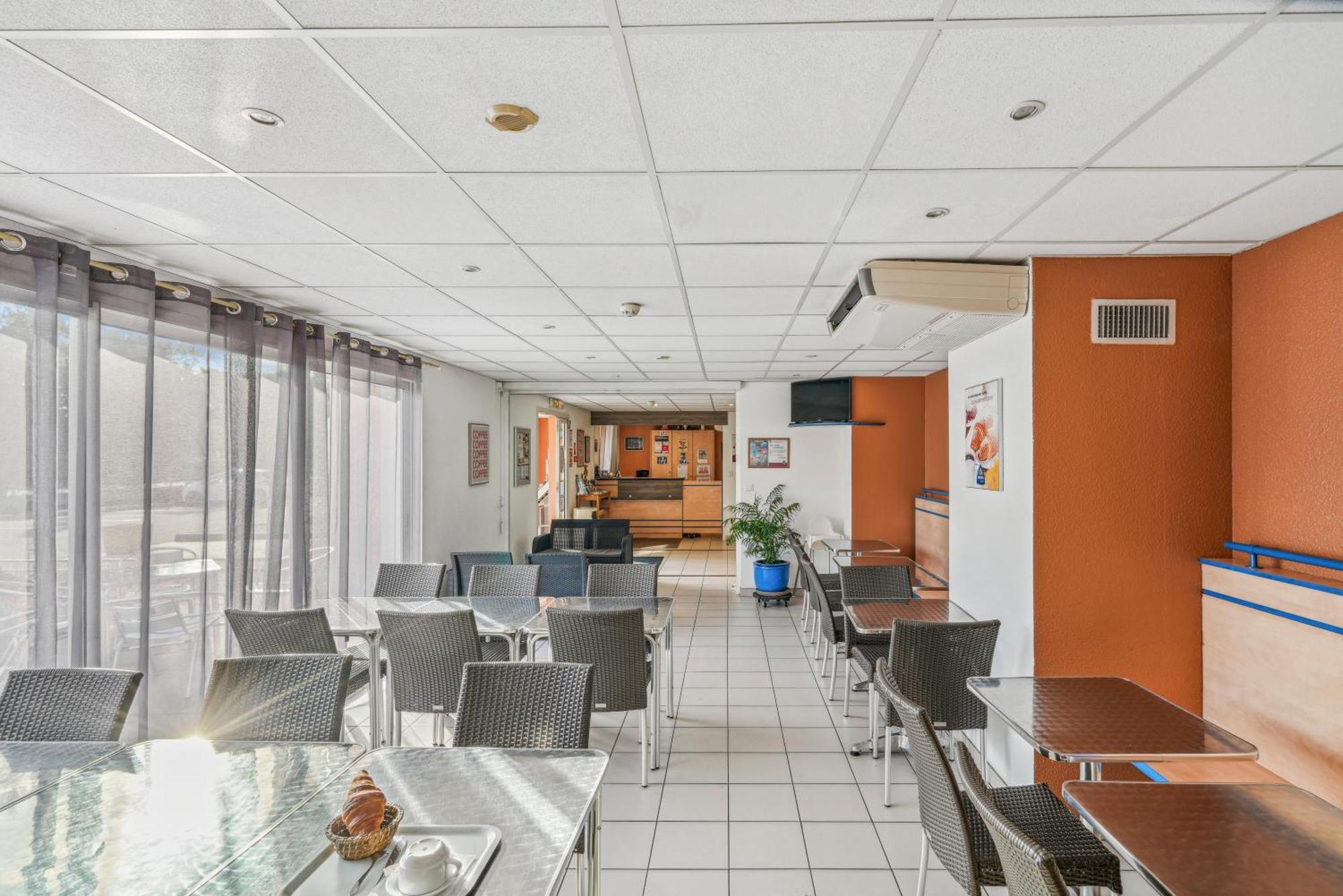 Hotel Akena Chateaurenard - Parc Des Expositions Avignon 외부 사진