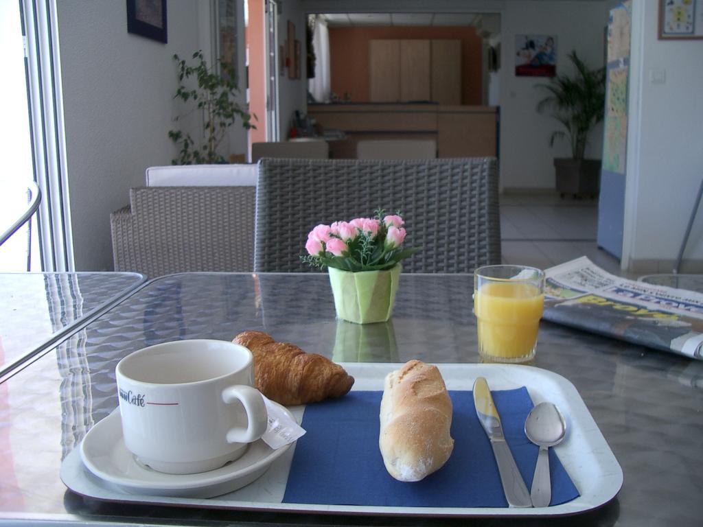 Hotel Akena Chateaurenard - Parc Des Expositions Avignon 외부 사진